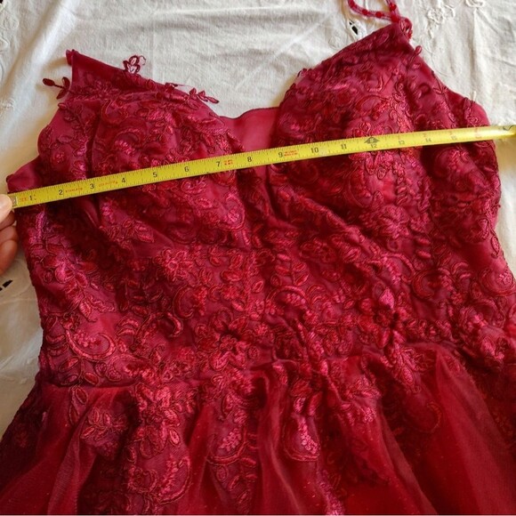 Gown Gallery Red Lace Tulle Dress size 6. *See measurements in photos - Picture 9 of 10